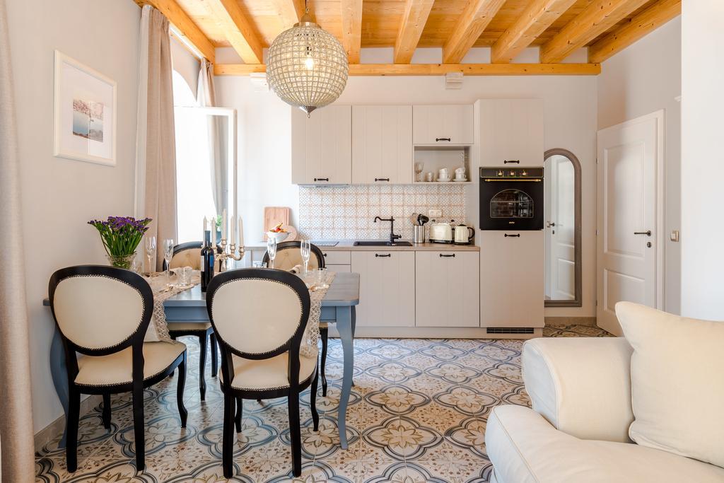 Heritage Suites Zanini Hvar Town Esterno foto